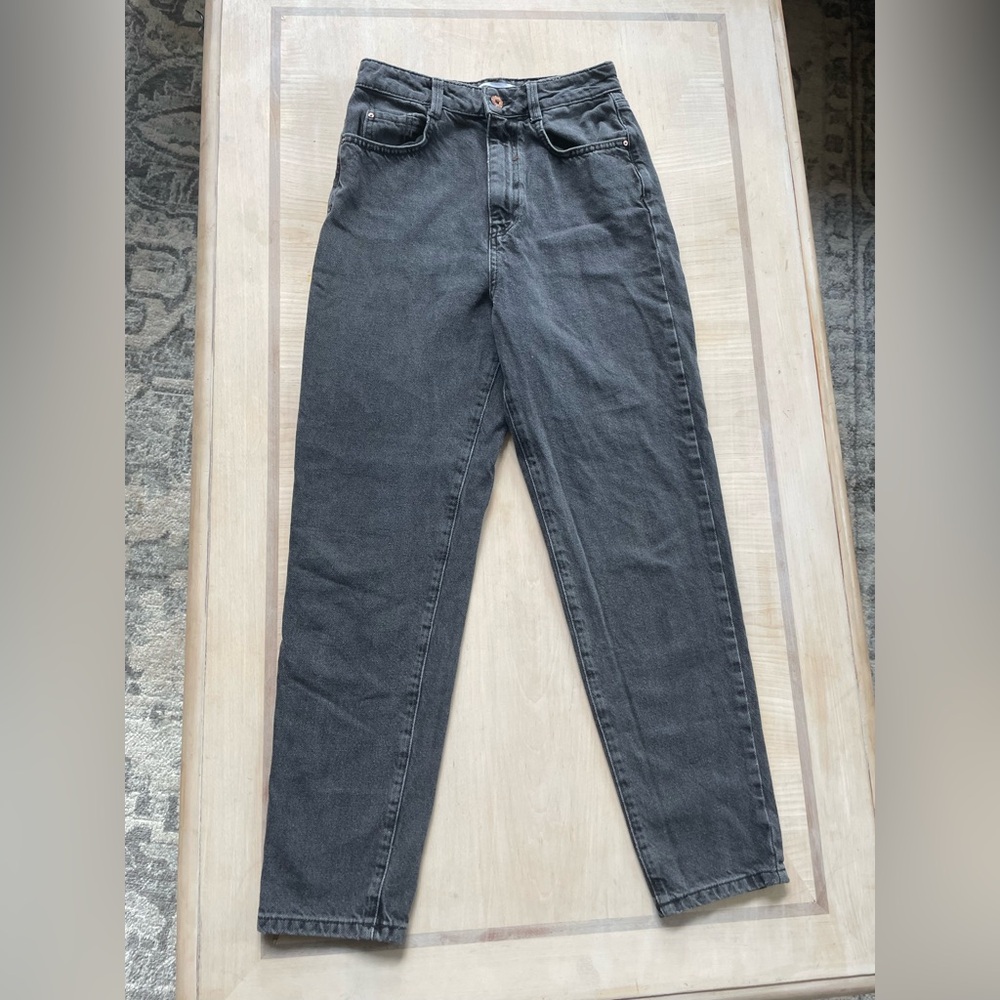 Zara Women’s Charcoal Straight Jeans Size 2